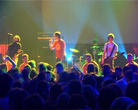 [ OVERFLOW - Live at... Parites, PAUK, 13/05/2006 ]