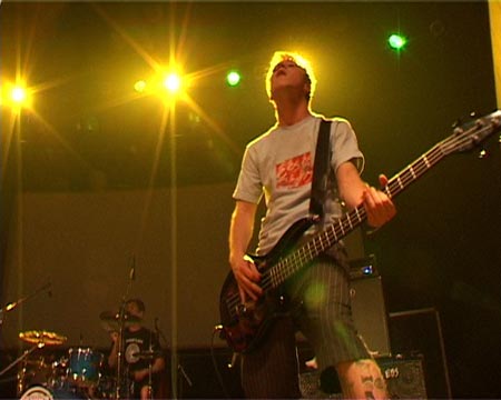 [ OVERFLOW - Live at... Parites, PAUK, 13/05/2006 ]
