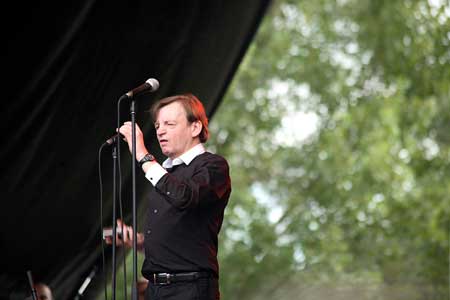 [ mark e smith ]