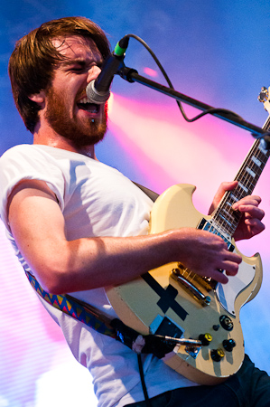 [ Pulled Apart By Horses @ Baant Pohoda 2011 festival, 7>9/7/2011 @ Trenn Airport, Trenn (Slovaka) ]