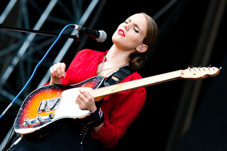 [ Anna Calvi @ FM4 Frequency festival, Green park St. Plten (A), 18 > 20/08/2011 ]