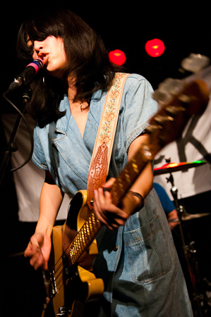 [ Yuck @ Magnet club, Berlin (D), 01/11/2011 ]