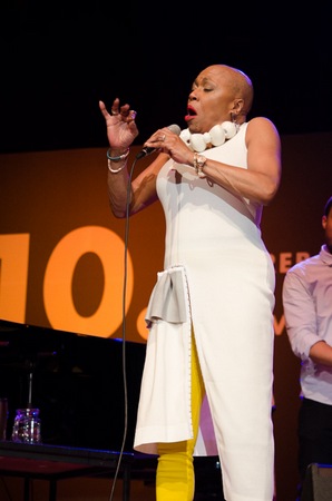 [ Dee Dee Bridgewater, Lisinski ]