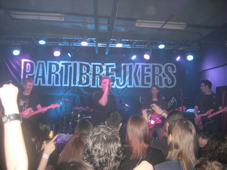[ partibrejkers @ vintage industrial bar ]