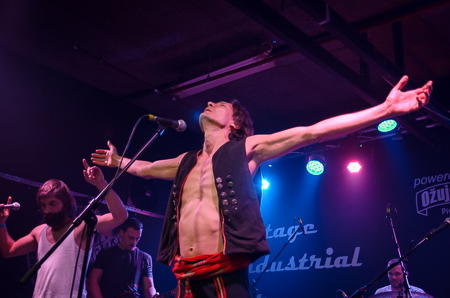 [ Kries @ Vintage Industrial Bar ]