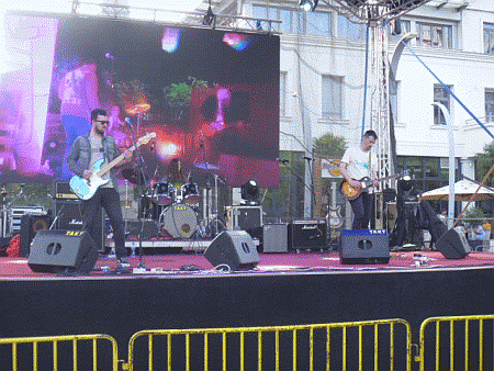 [ Sandraun 16/05/2024, festival Music & Hills, Trg Nezavisnosti, Podgorica ]
