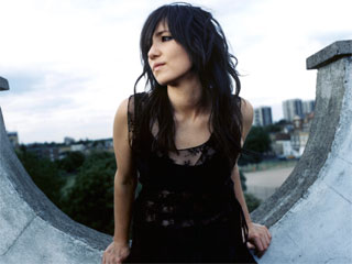 [ KT Tunstall ]