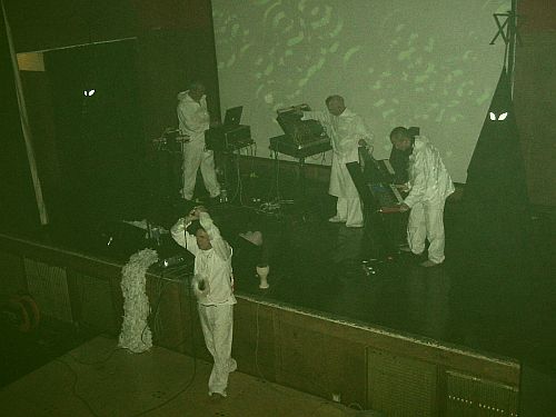 [ Coil - 2002 - live foto from London ]