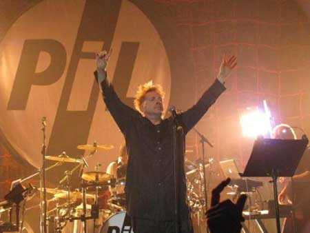 [ p.i.l. 2009 live ]