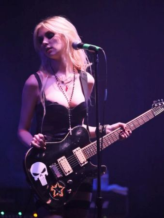 [ Taylor Momsen ]