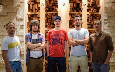 [ Pavle Miljenovi Quintet: Hrvoje, Mario, Pavle, Zvonimir, Borko ]